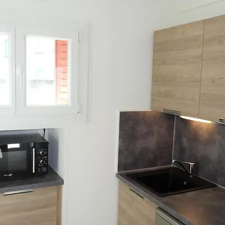 Grand Appartement T3/T4 Proche Des Berges Du Cher Montlucon Exterior photo